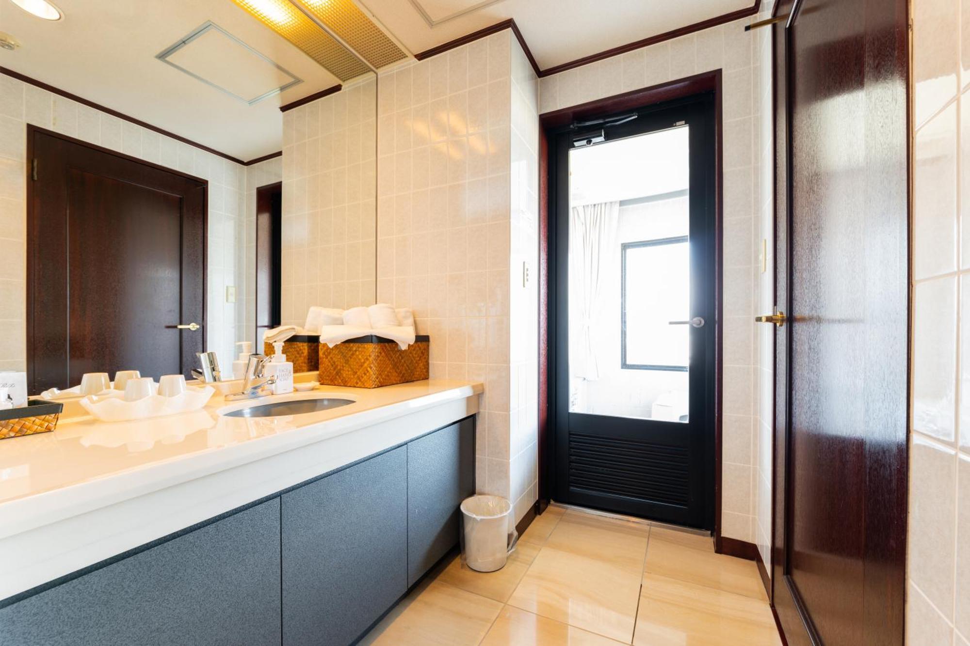 Hotel Sanderson Maebasi Kültér fotó